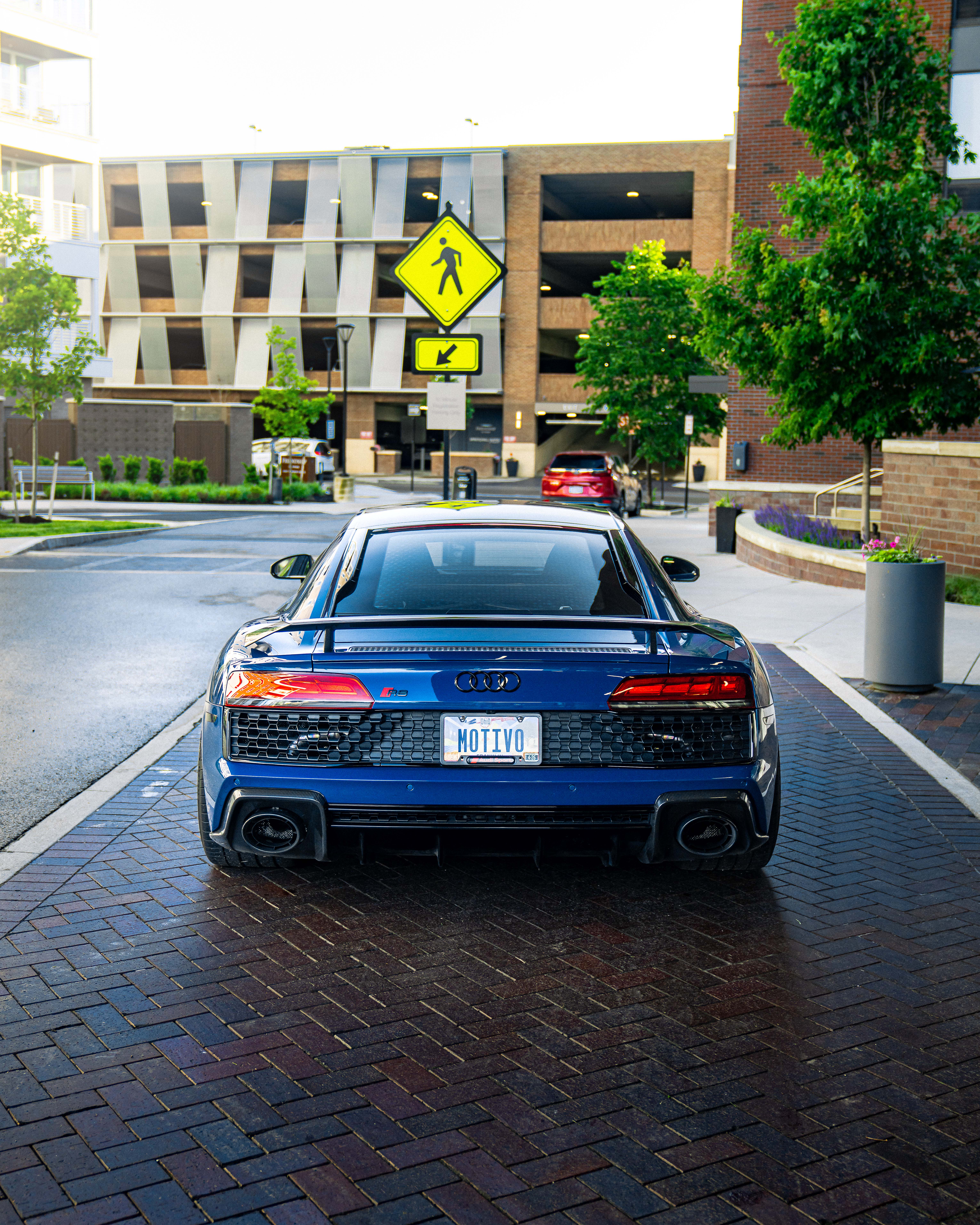 2021 Audi R8 with Motivo Forged CS-M custom wheels in frozen polished clear and gloss polished clear detail view