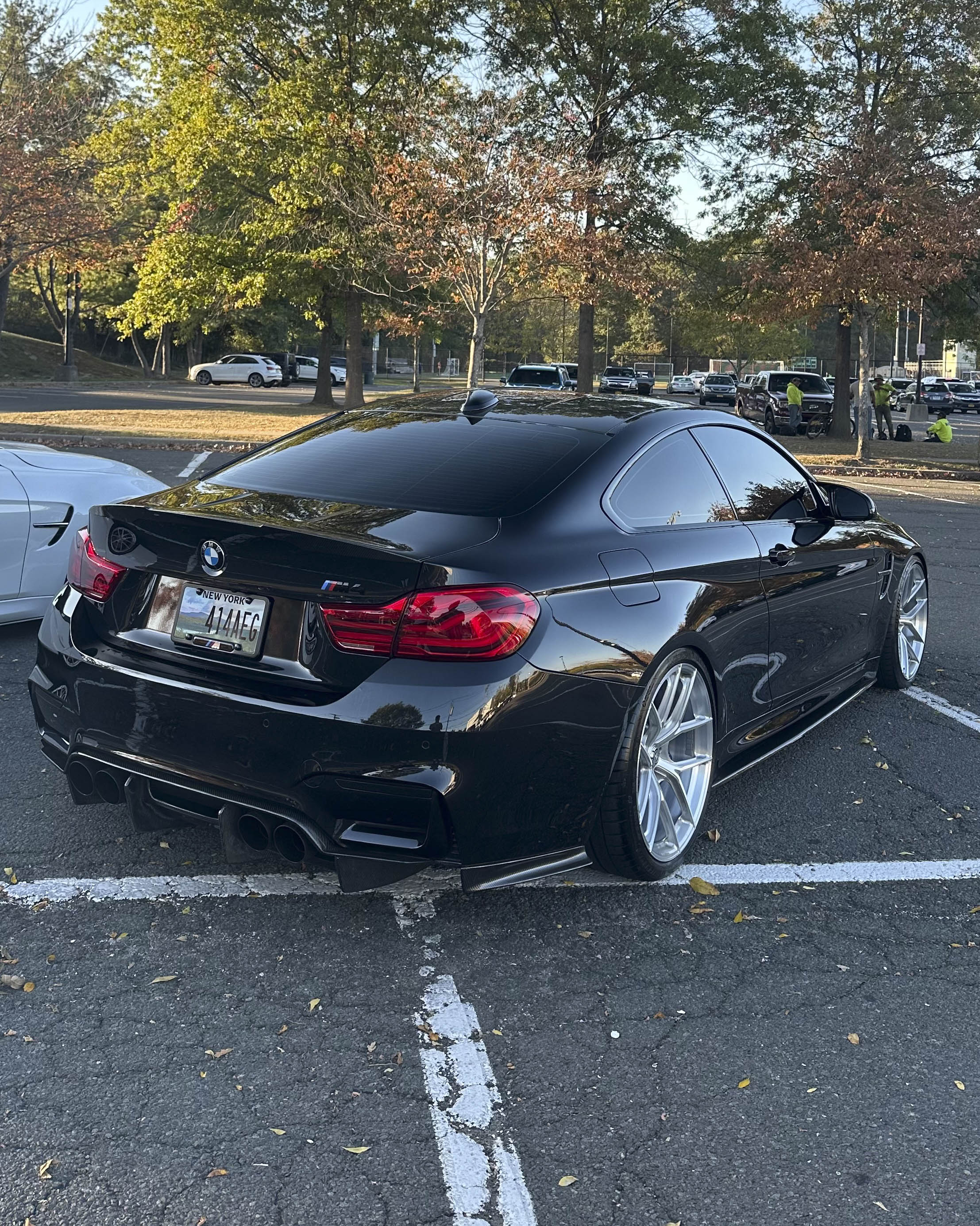 2019 BMW M4 with Motivo Forged MB-J custom wheels in gloss brushed clear side view