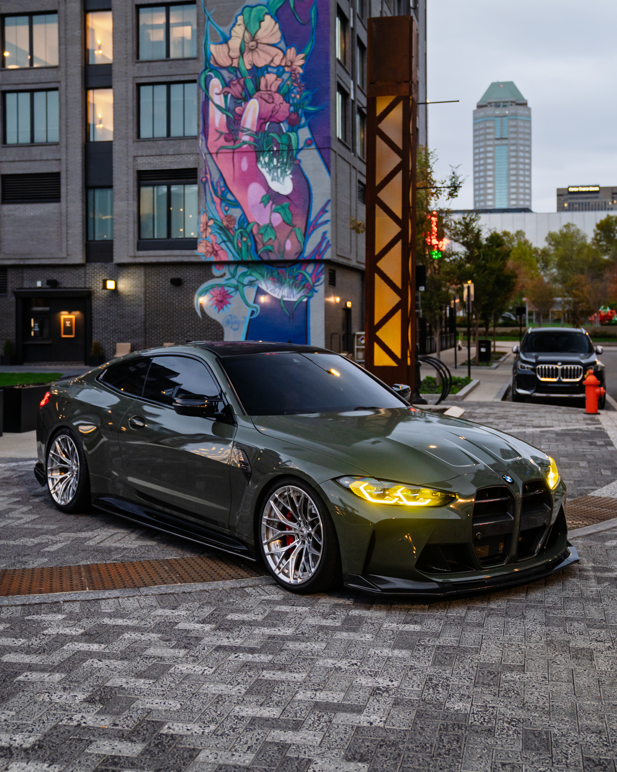 2022 BMW M4 with Motivo Forged CS-C custom wheels in gloss polished clear and gloss brushed clear rear view