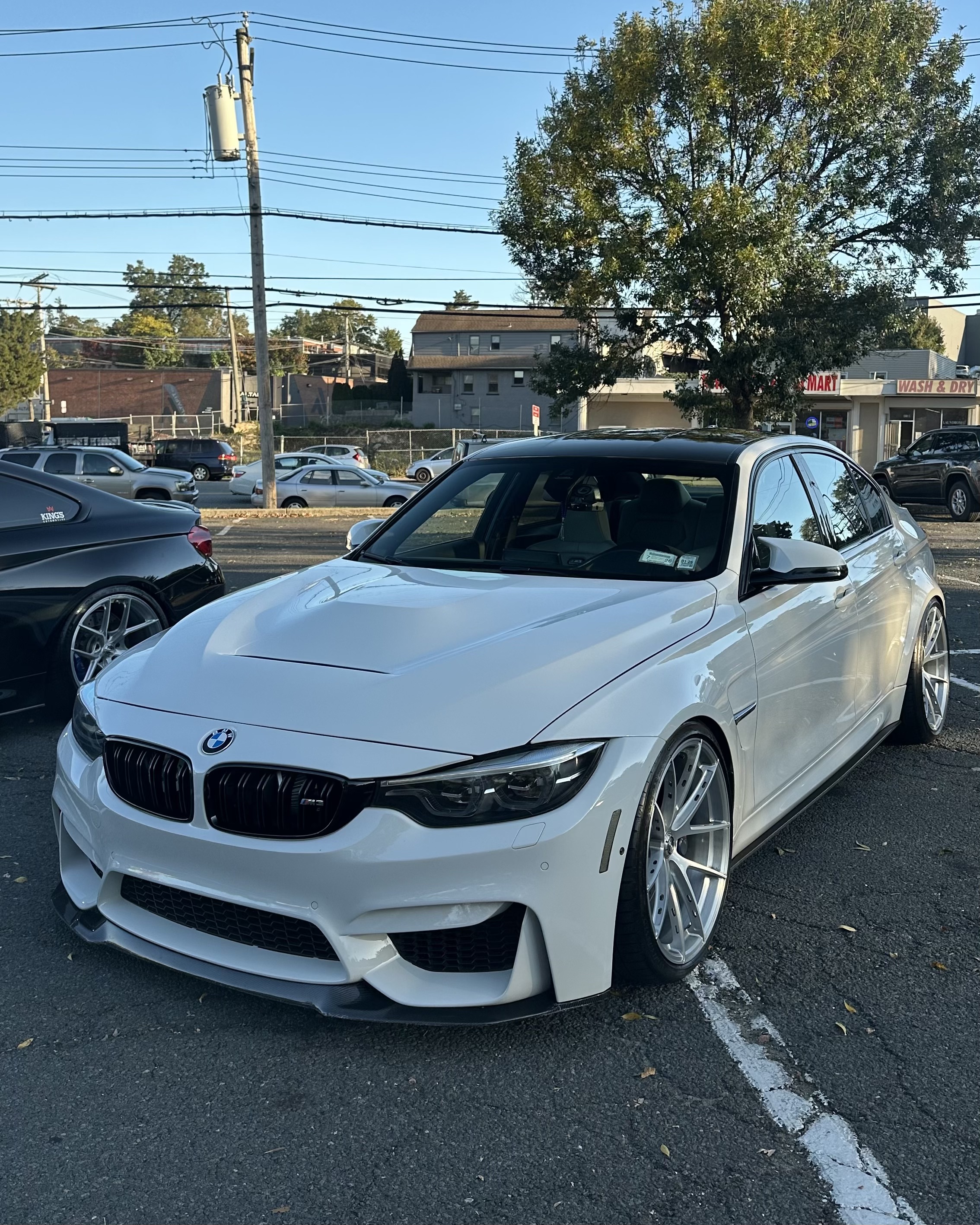 2017 BMW M3 with Motivo Forged MB-K custom wheels in gloss brushed clear detail view