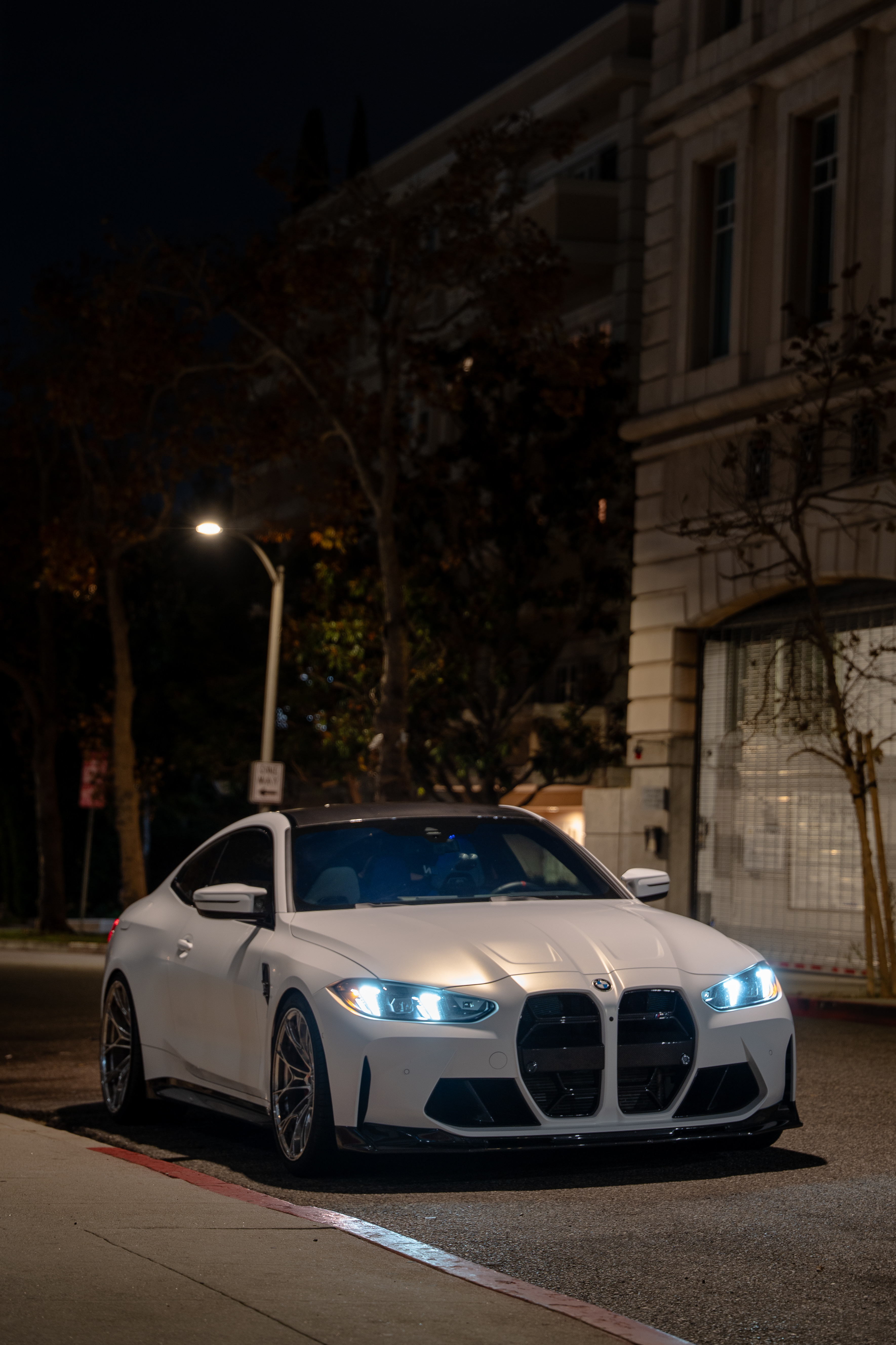 2025 BMW M4 with Motivo Forged MB-A custom wheels in gloss polished clear detail view